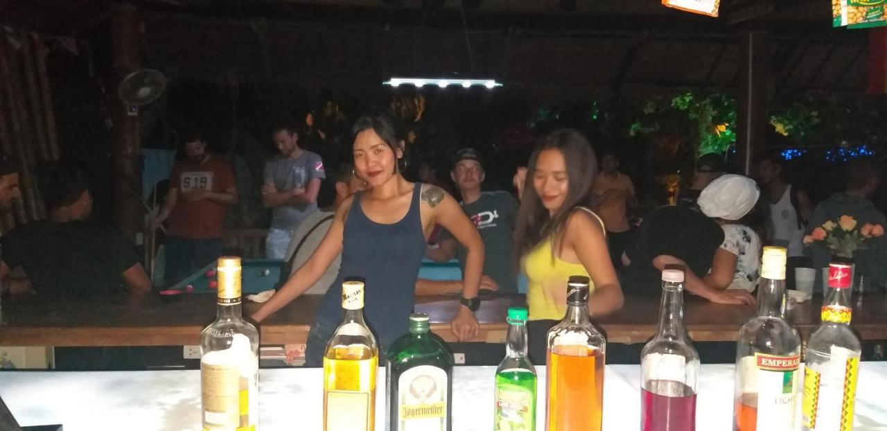 The Shark'S Tail Dive Center Hotel Daanbantayan Exterior photo