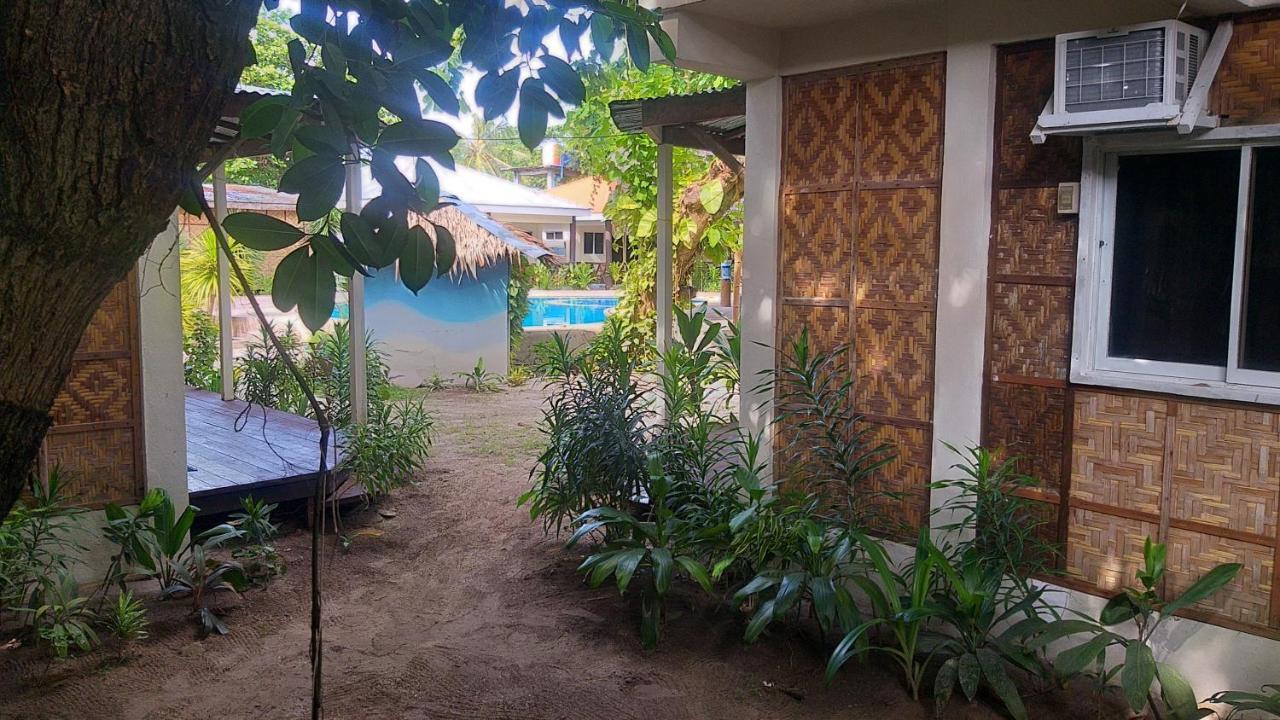 The Shark'S Tail Dive Center Hotel Daanbantayan Exterior photo